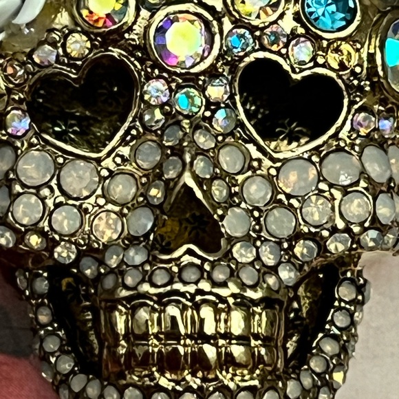💗NIB BETSEY JOHNSON BLING SUGAR SKULL NECKLACE💗 - Picture 13 of 17